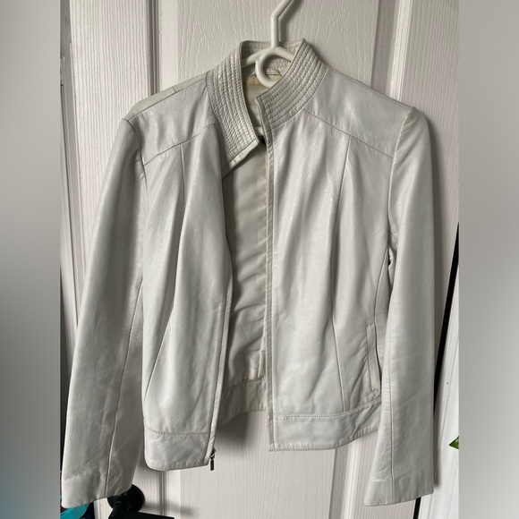 White Leather Jacket sports sz M - Picture 2 of 2